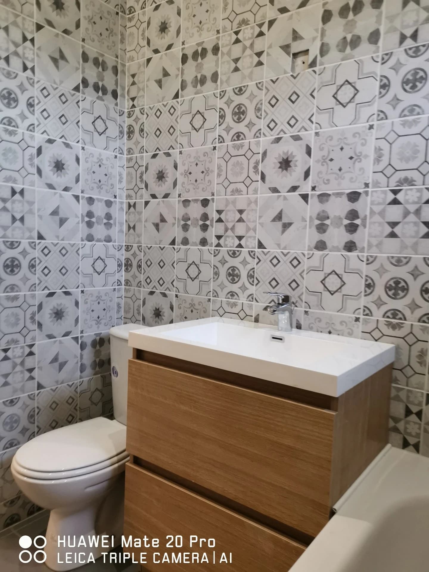 Pose d'un WC à Albertville – réalisation DOMINDY RÉNOVATION