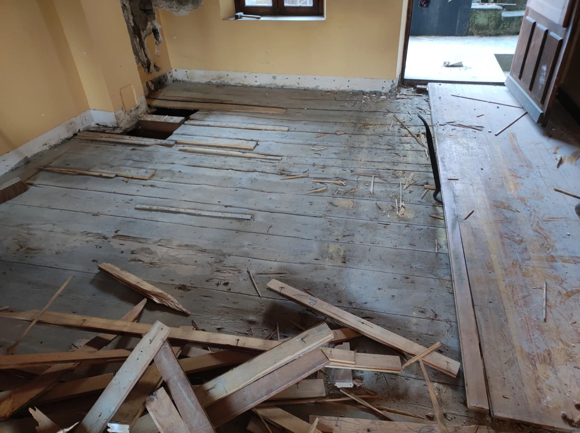 Dépose du parquet massif