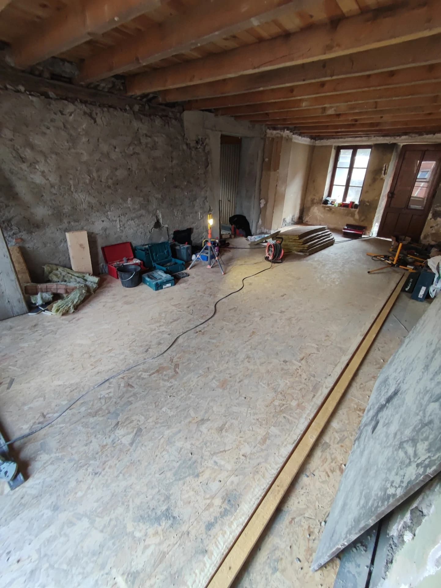 Un beau sol vierge prêt à accueillir une nouvelle habitation !