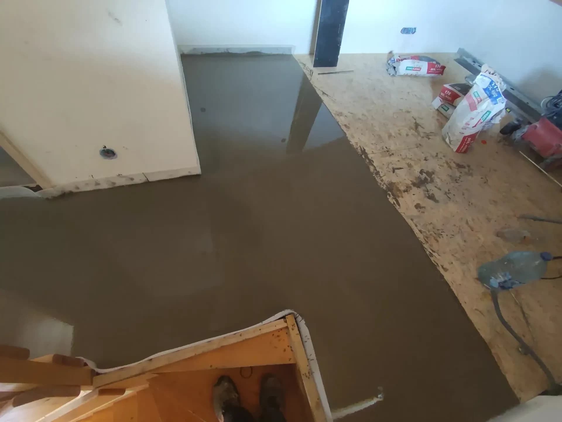 Correction des défauts de planéité avec un ragréage
