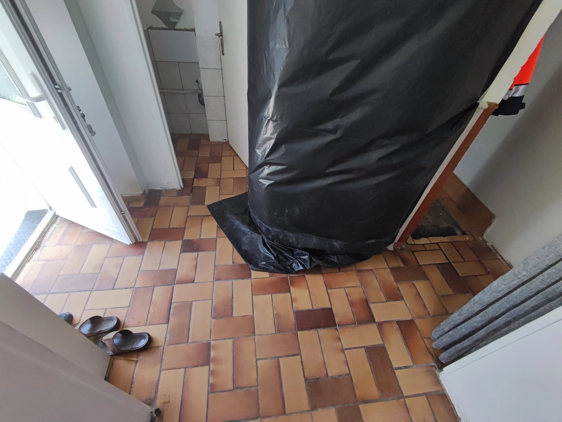 Nos réalisations : Carrelage – exemple de réalisation DOMINDY RÉNOVATION