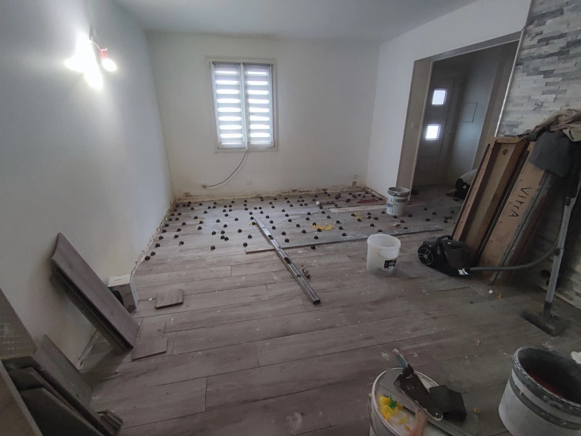 ...Et fin du salon