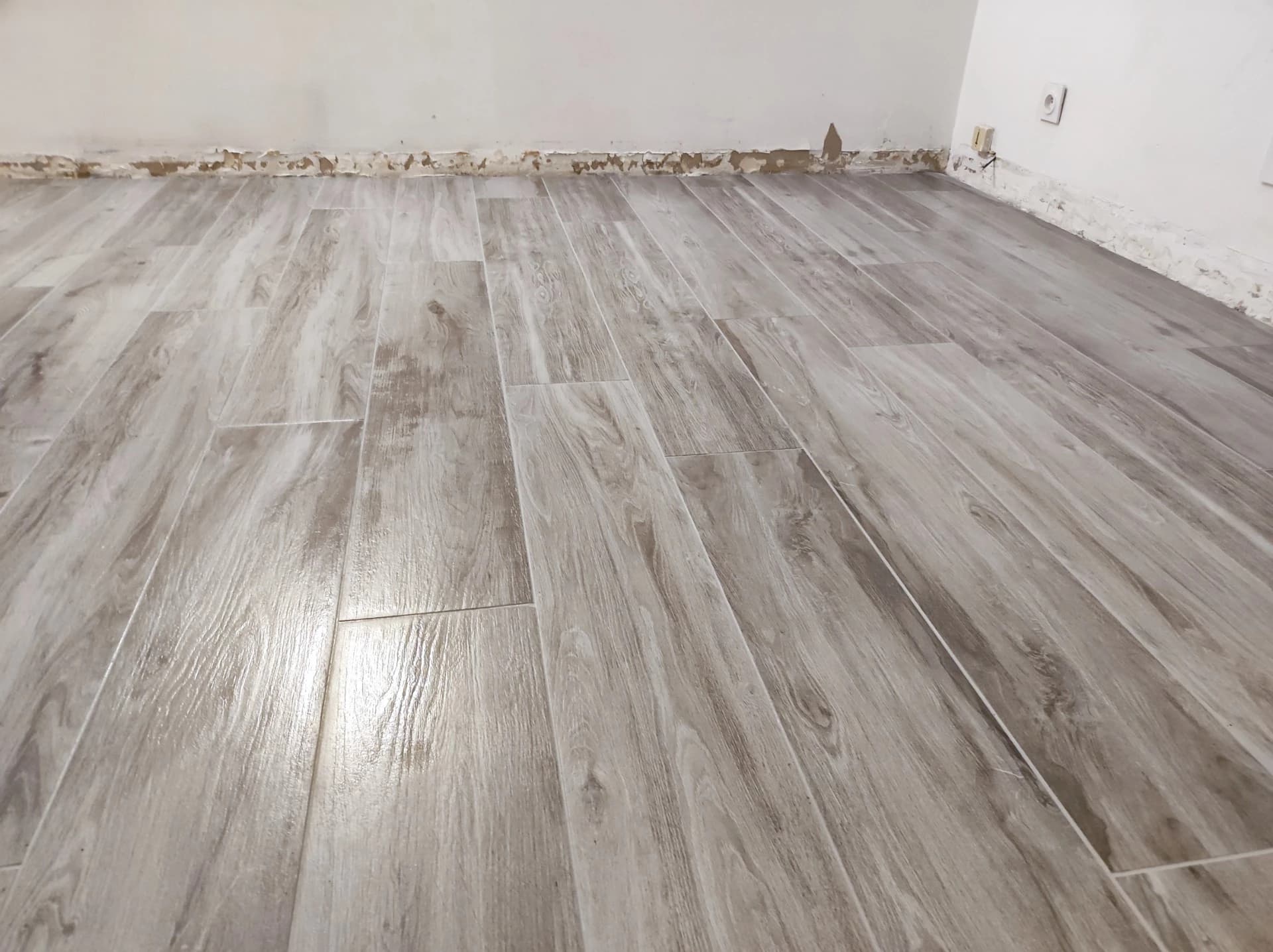 Nos réalisations : Carrelage – exemple de réalisation DOMINDY RÉNOVATION