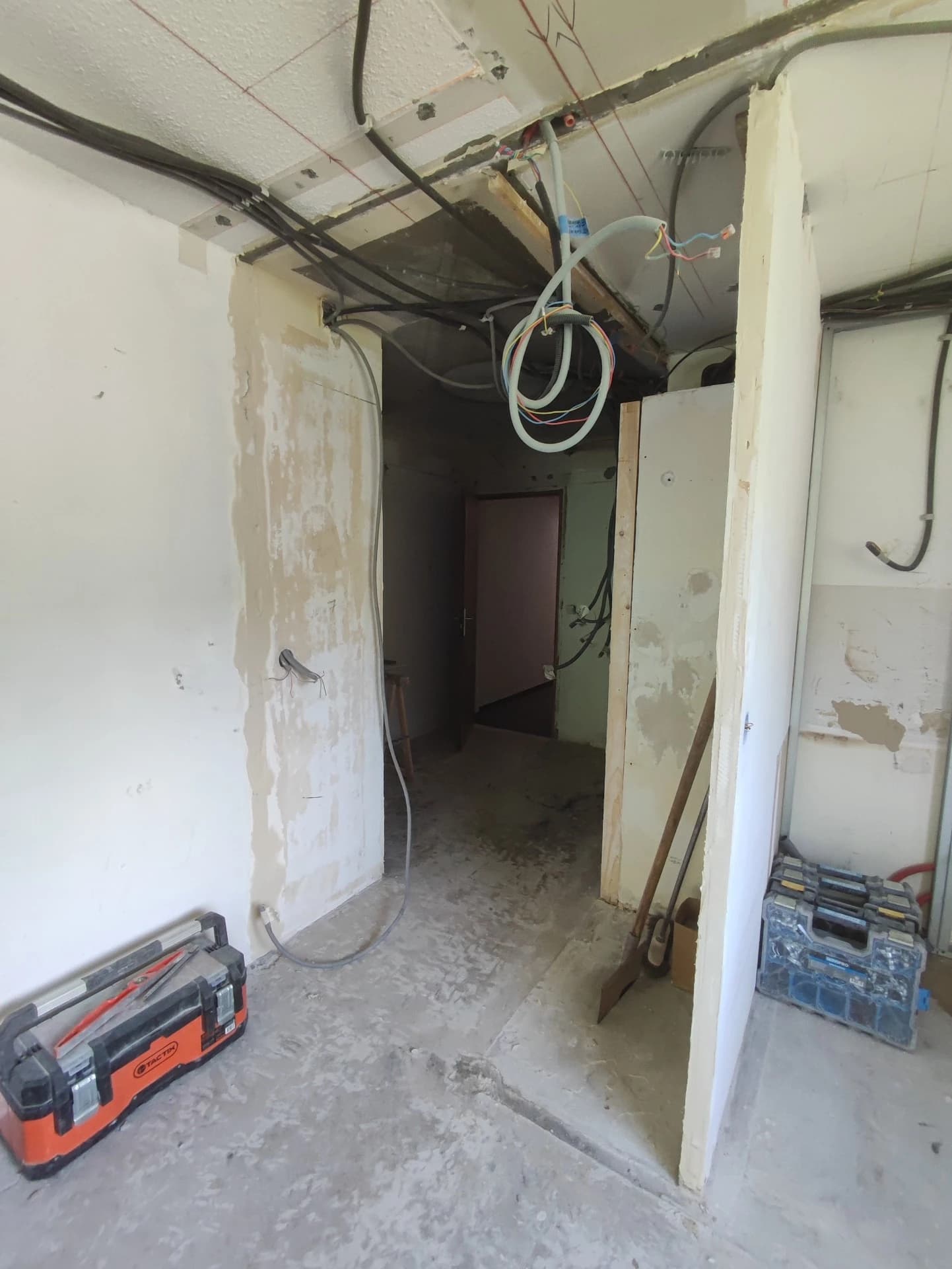 Rénovation d'appartement à St François Longchamp 73130 – vue du chantier 13