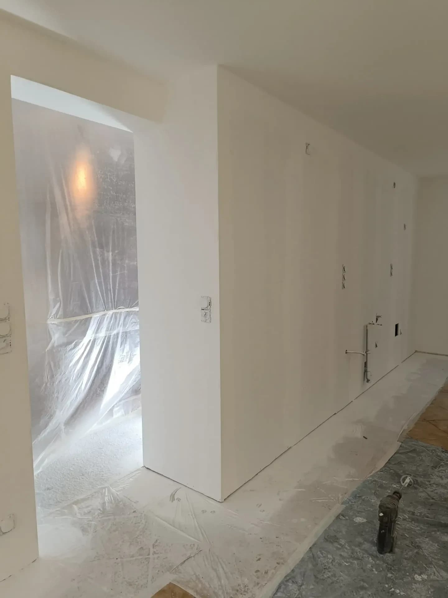 Réfection complète d'un salon/cuisine à Petit-Coeur – vue du chantier 32