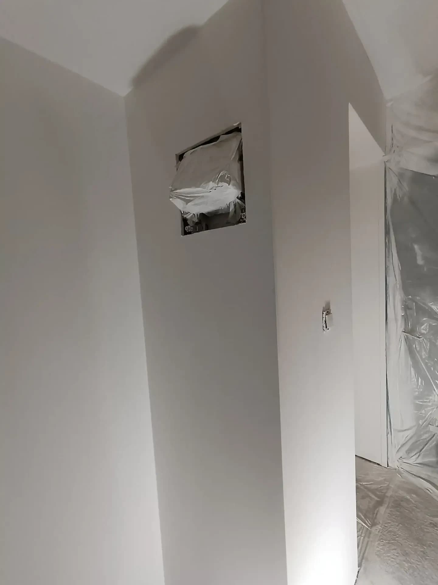 Réfection complète d'un salon/cuisine à Petit-Coeur – vue du chantier 33