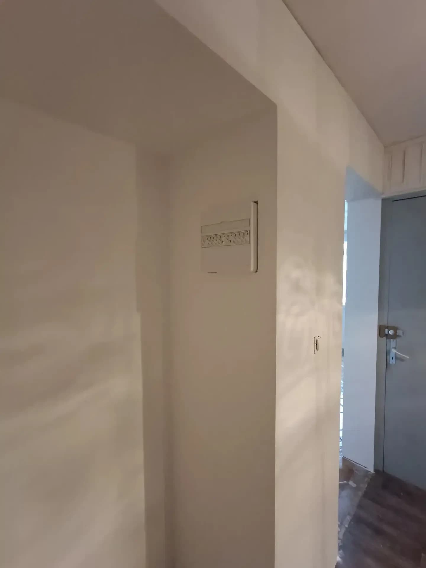 Réfection complète d'un salon/cuisine à Petit-Coeur – vue du chantier 34