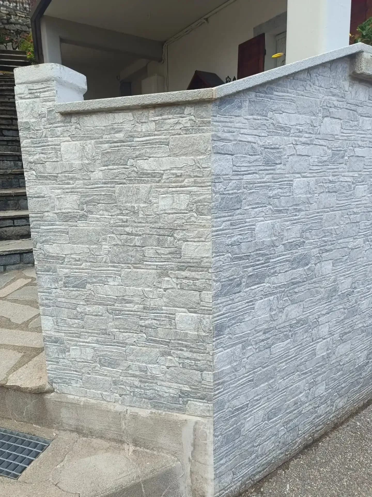 Parement exterieur imitation pierre à Bonneval – vue du chantier 17
