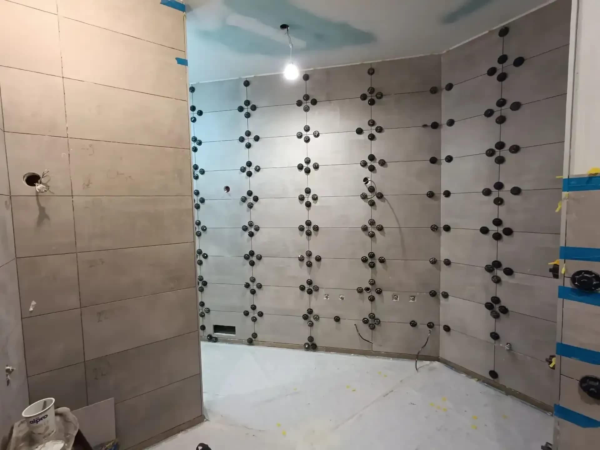 Les sanitaires du télécabine – vue du chantier 37