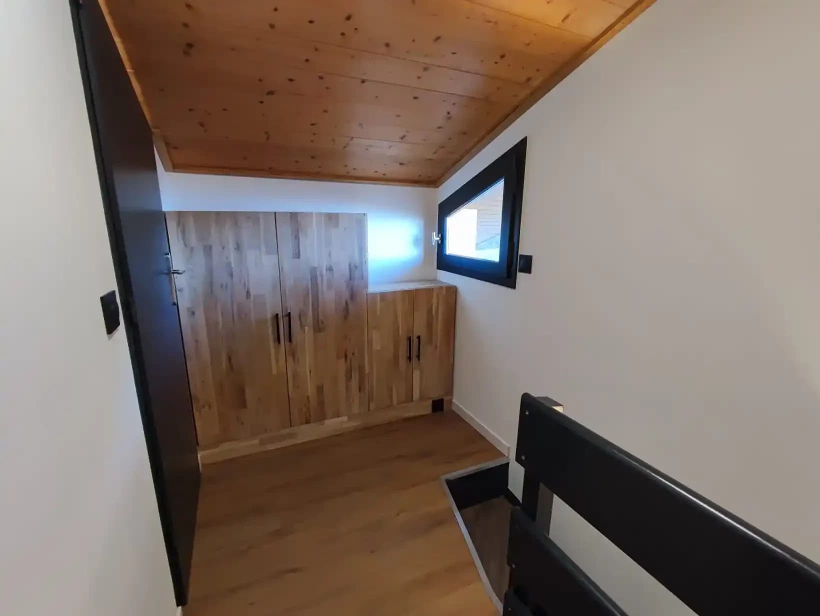 Création d'un meuble en chêne