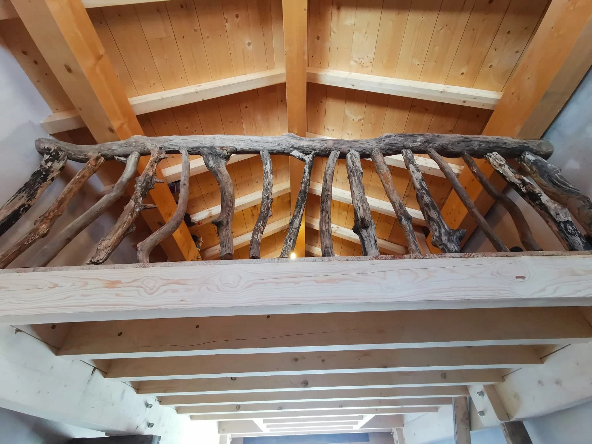 Nos ouvrages en vieux bois – exemple de réalisation DOMINDY RÉNOVATION